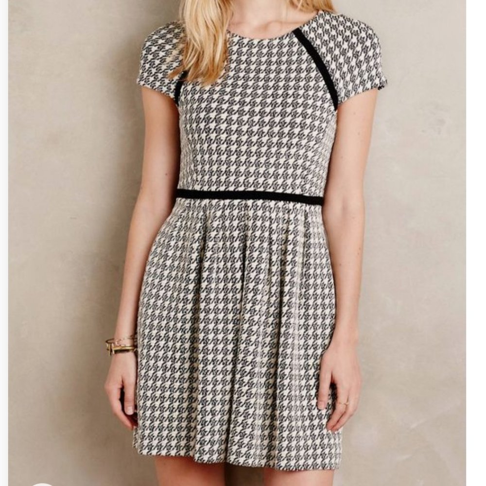 4C 4 Collective Houndstooth Knit Dress- Size 4